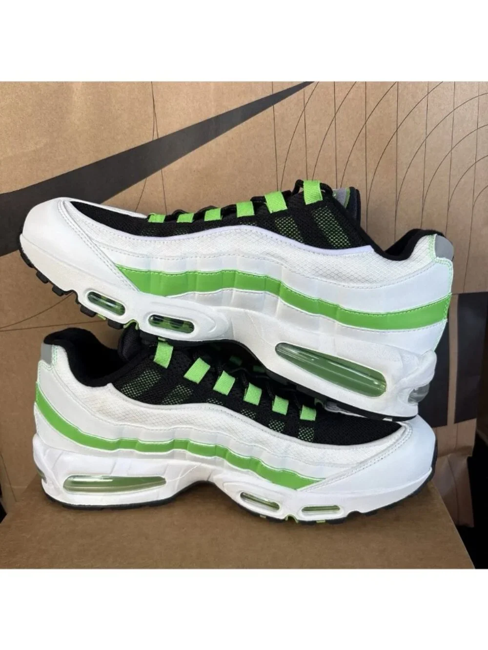 NEW Nike Air Max 95 OG Green Gusto White Black IB1667-100 Men Size 11.5